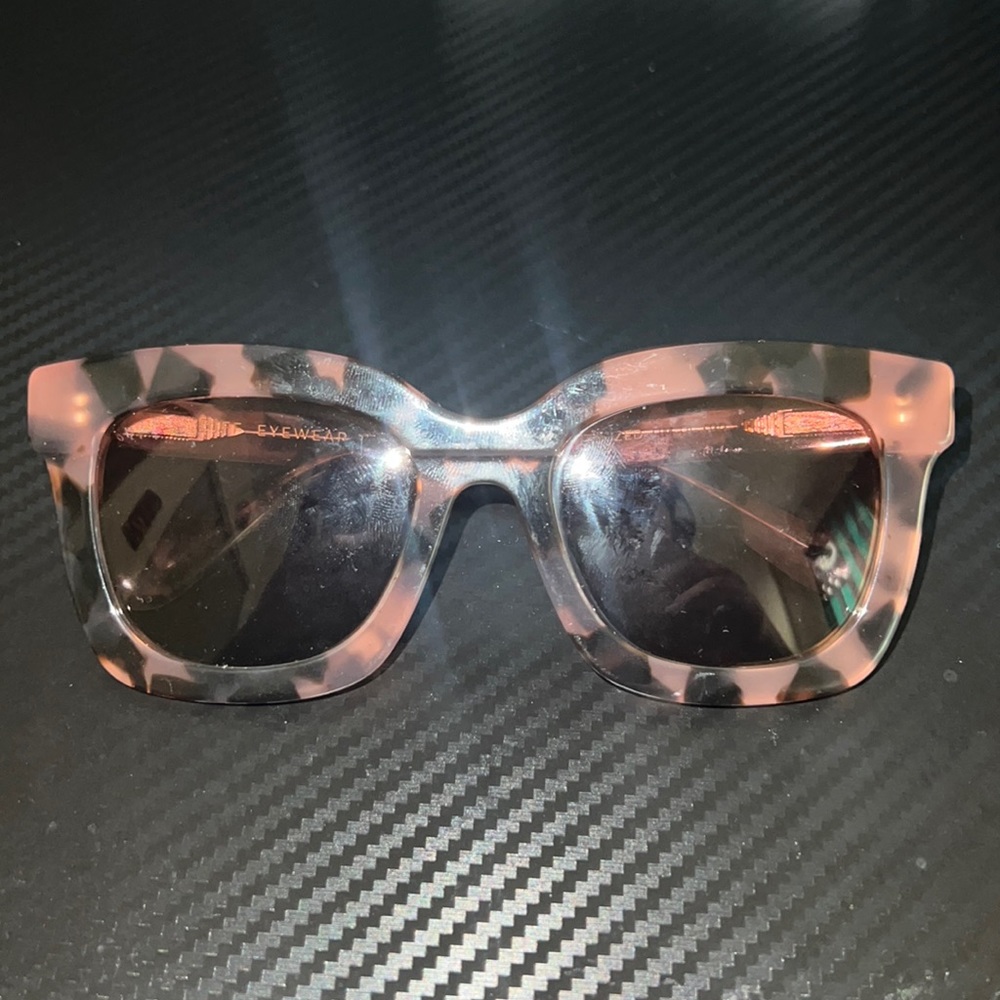 Women’s (Diff Brand) Leopard print sunglasses